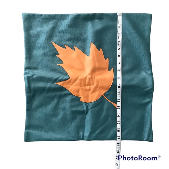 Kayfia Faux Leather Pillow Covers 18x18 Set of 2 Green Leaves Fall New - Picture 4 of 5